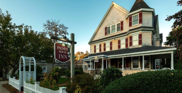 Exterior Massachusetts B&B Sold by The B&B Team Exterior photo of Cape Cod Inn sold by The B&B Team